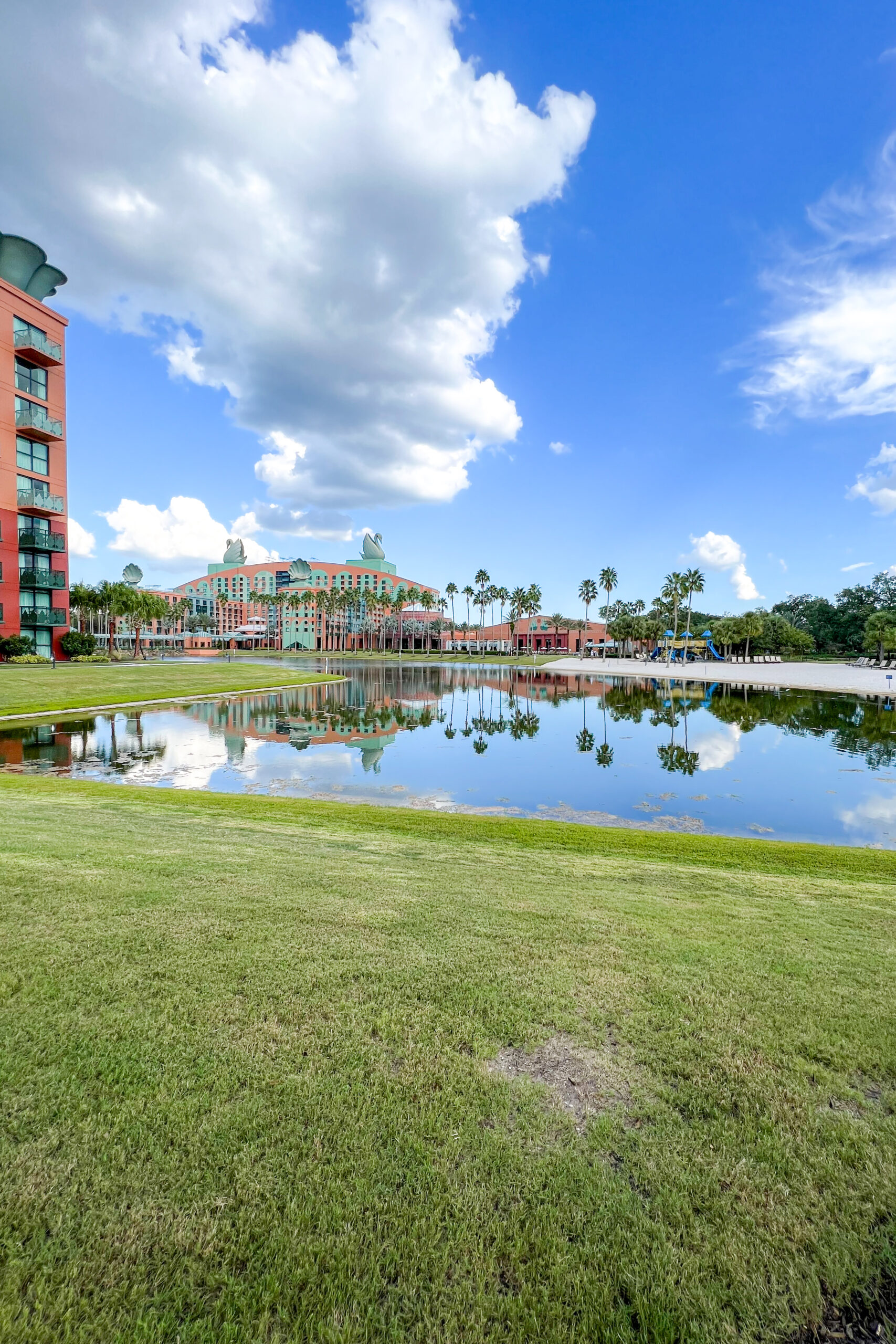 Why We Loved Staying at the Walt Disney World Swan and Dolphin Resort