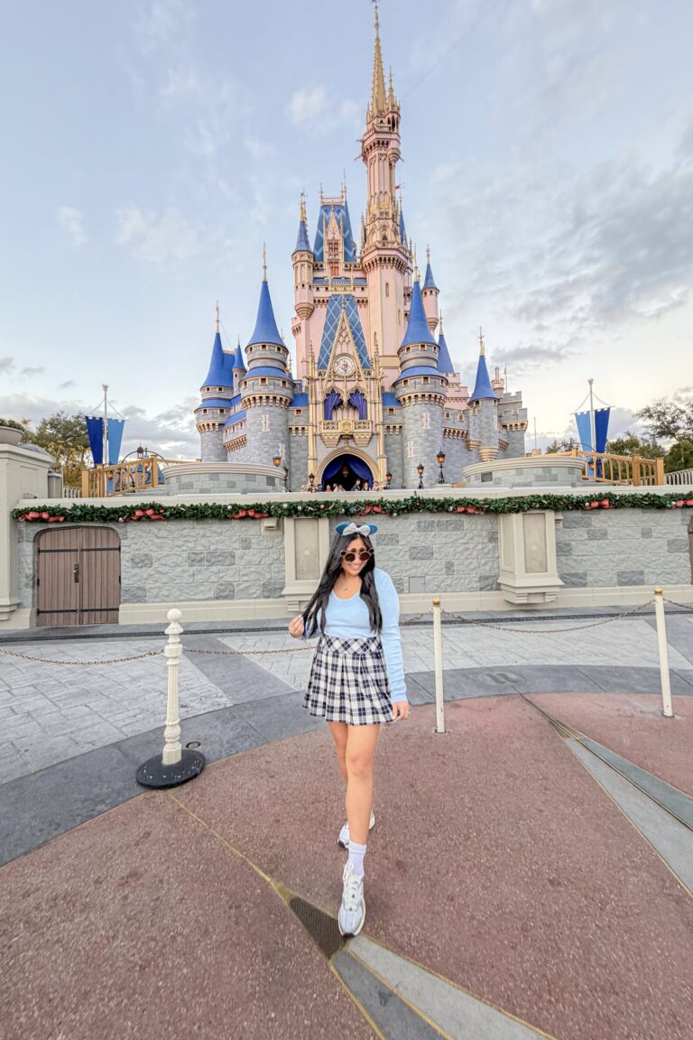 A Cinderella Disneybound That’s Cute, Comfortable, and Actually Wearable